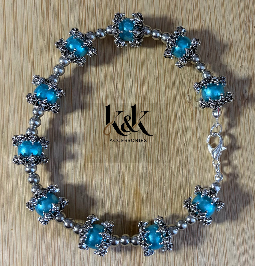 Cat's Eye Crown Bracelet with Clasp