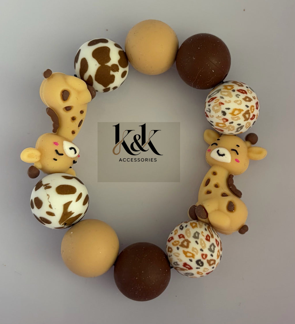 Handmade Giraffe Beaded Bracelet - Chocolate & Cream