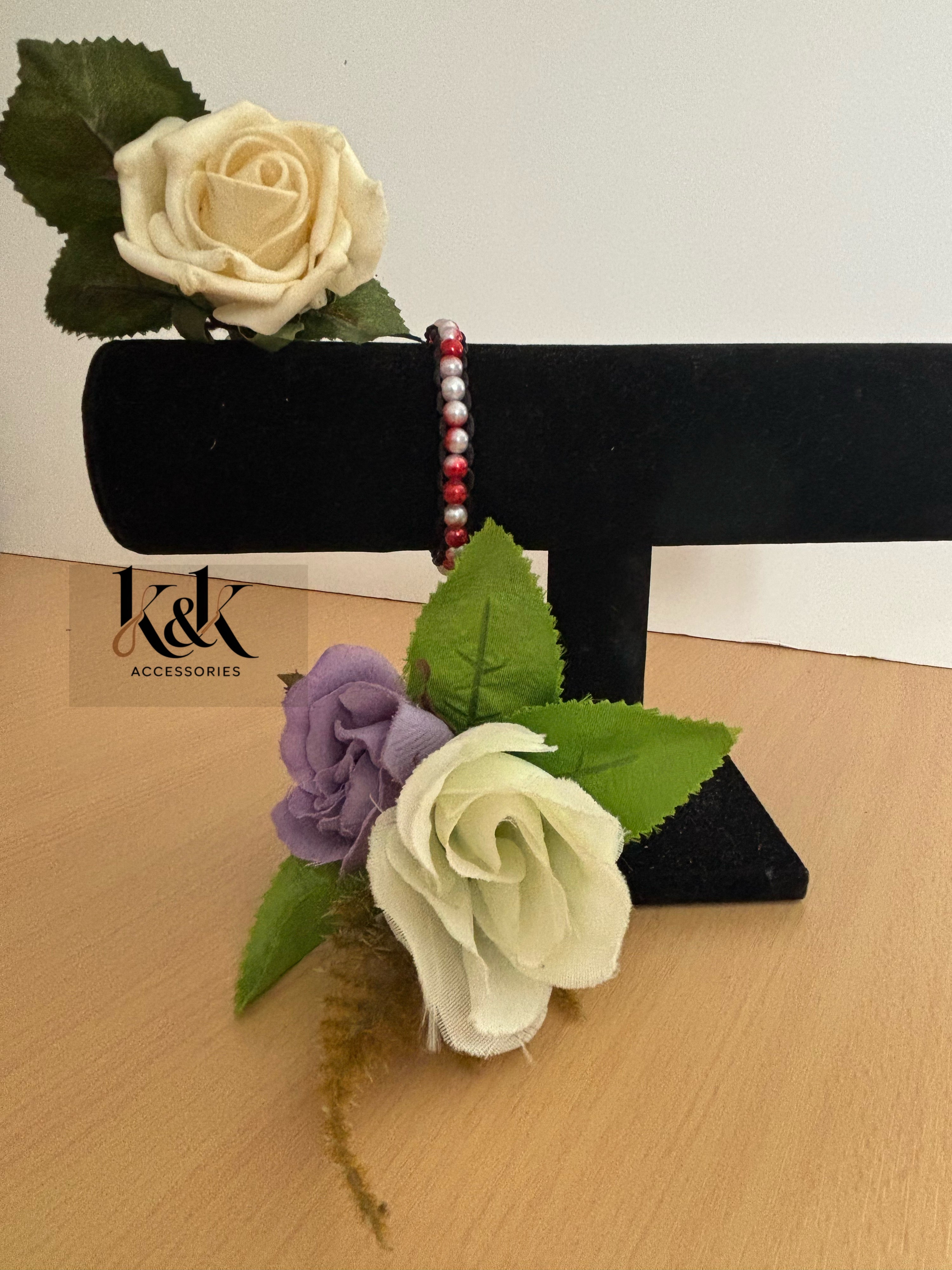 Red & White Pearl Bead Macramé Bracelet