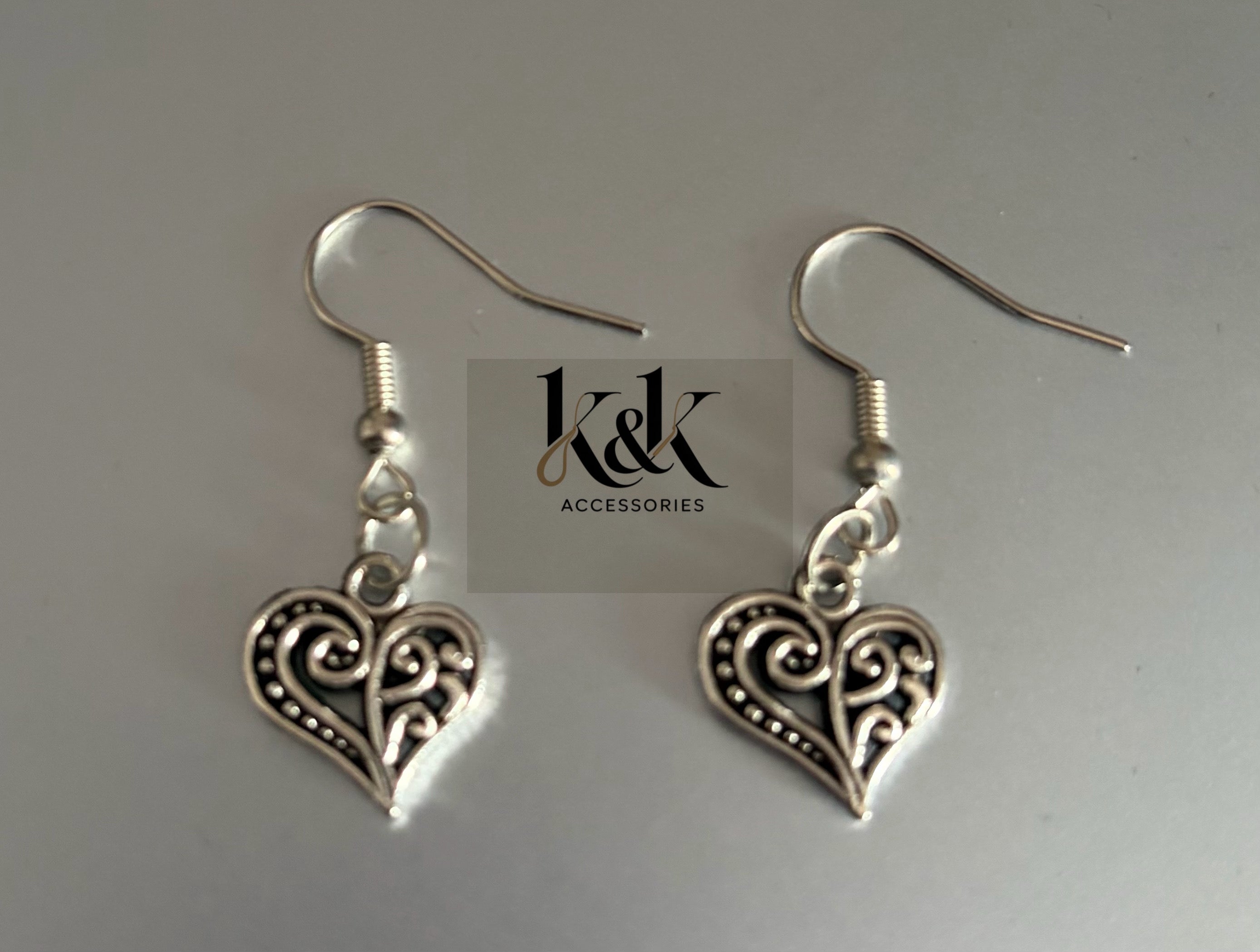 Silver Filigree Heart Earrings - Vintage-Inspired Romantic Jewellery
