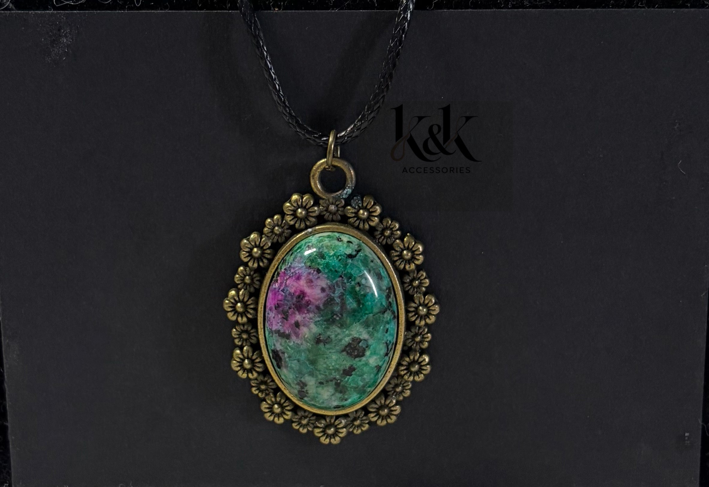 Gemstone Vintage Floral Frame Necklace